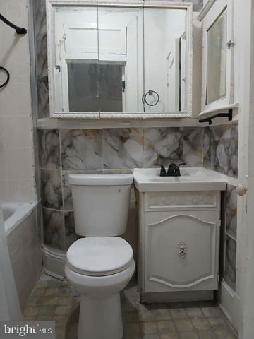 2515 OSWEGO AVE, Baltimore, MD 21215