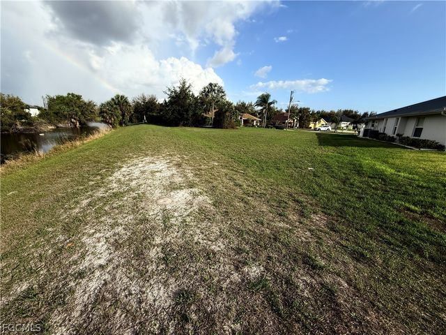 335 Vitorio ST, Punta Gorda, FL 33983