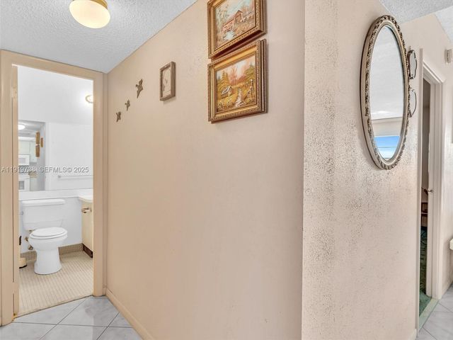 5102 NW 36th Street 607, Lauderdale Lakes, FL 33319