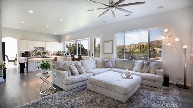 36372 Canyon Terrace, Yucaipa, CA 92399