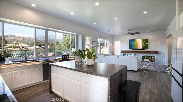 36372 Canyon Terrace, Yucaipa, CA 92399