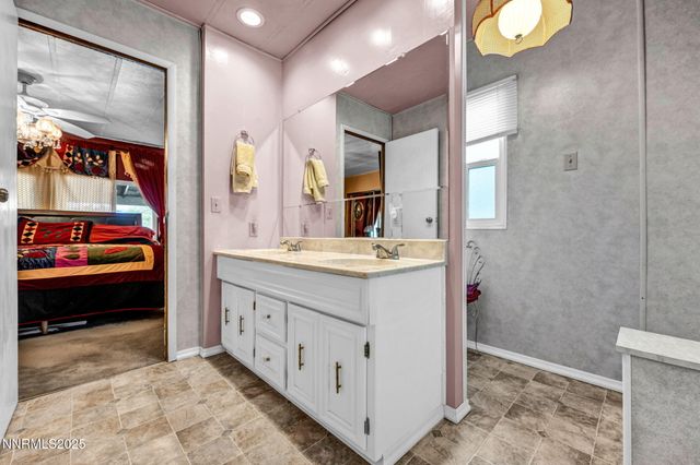 4000 Bobolink Circle, Reno, NV 89508