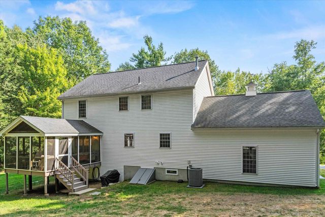 62 Jasmine Lane, Goffstown, NH 03045