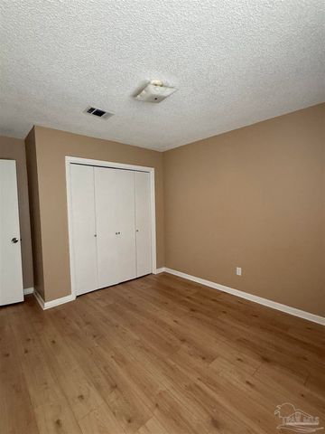 2605 Talbert St B, Pensacola, FL 32507