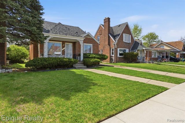 15300 Collingham Drive, Detroit, MI 48205