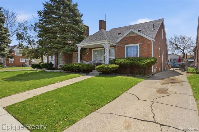 15300 Collingham Drive, Detroit, MI 48205