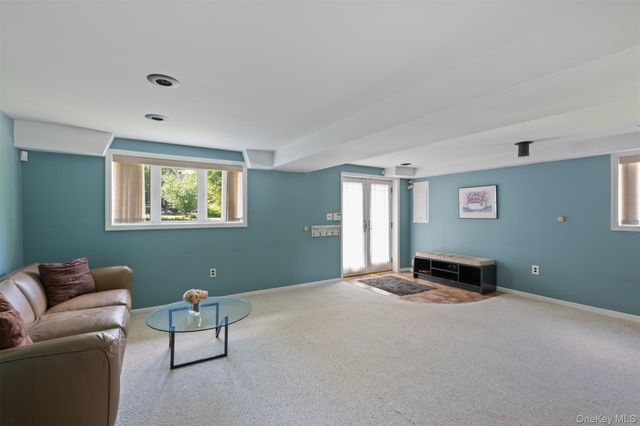 16 Van Orden Avenue, Suffern, NY 10901