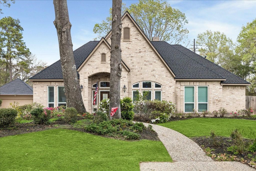 2102 Grand Mesa Drive, Kingwood, TX 77345
