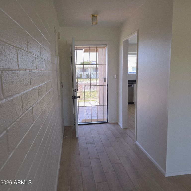 Image 13 of property listing at 10856 W ABBOTT Avenue, Sun City, AZ 85351