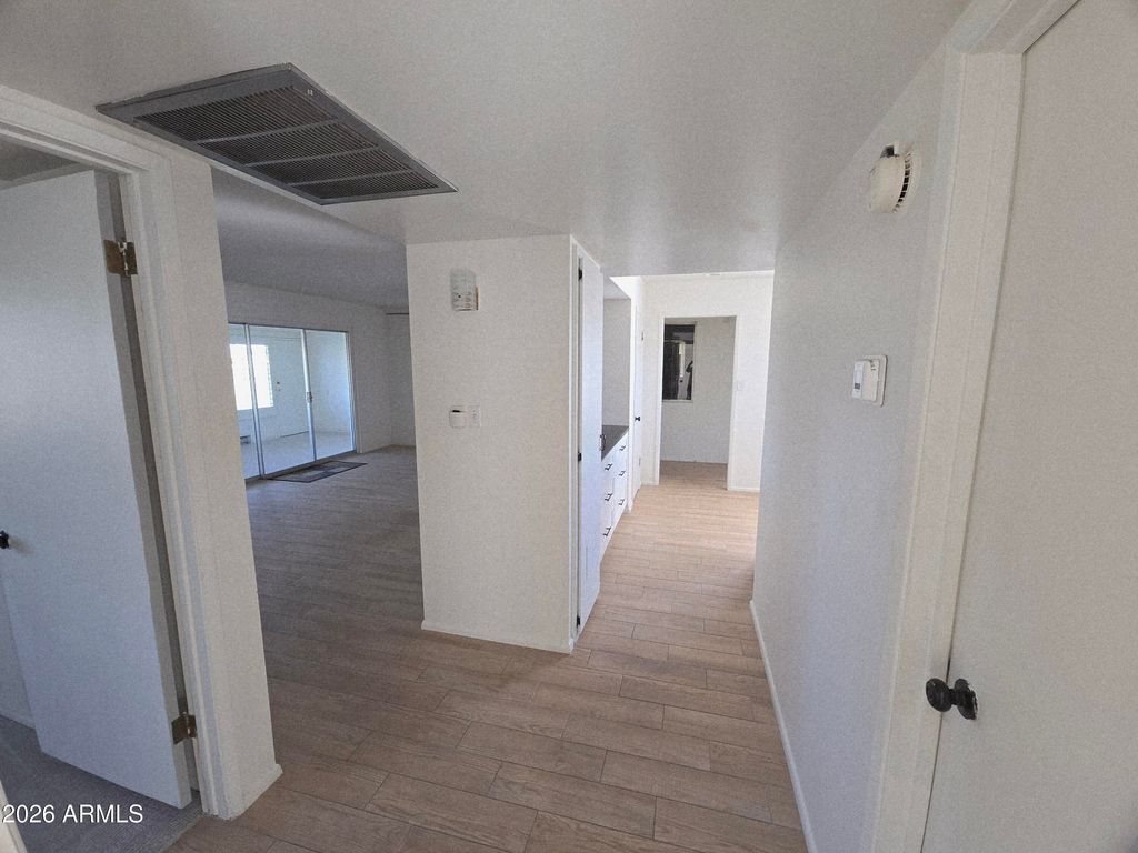 Image 6 of property listing at 10856 W ABBOTT Avenue, Sun City, AZ 85351