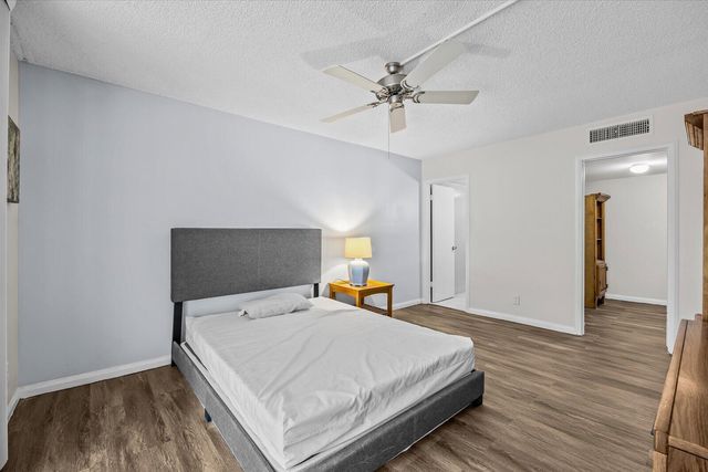 3452 NE Causeway Boulevard NE 17-404, Jensen Beach, FL 34957