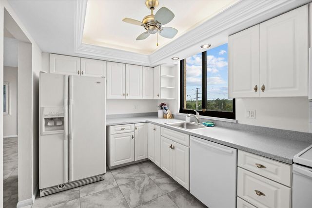 3452 NE Causeway Boulevard NE 17-404, Jensen Beach, FL 34957