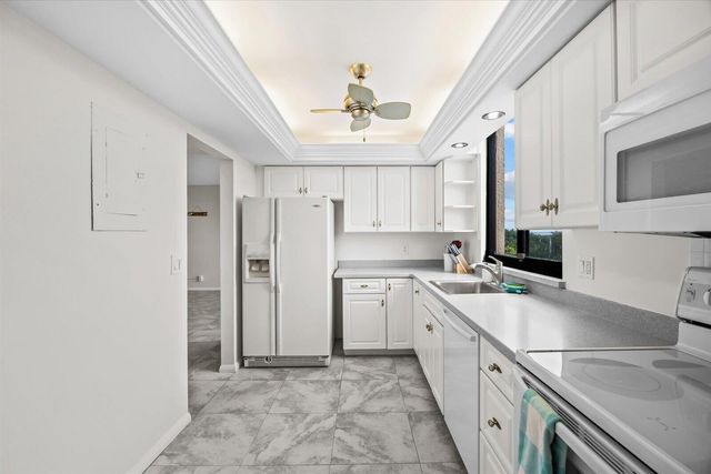 3452 NE Causeway Boulevard NE 17-404, Jensen Beach, FL 34957