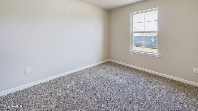 105 Lake Oak Drive, Lafayette, LA 70507