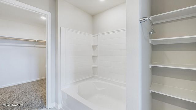 105 Lake Oak Drive, Lafayette, LA 70507