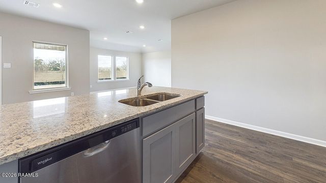 105 Lake Oak Drive, Lafayette, LA 70507