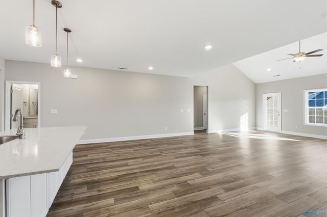 234 White Horse Way, Toney, AL 35773