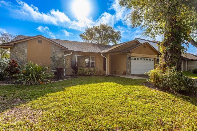 8639 LEIGHTON DRIVE, Tampa, FL 33614