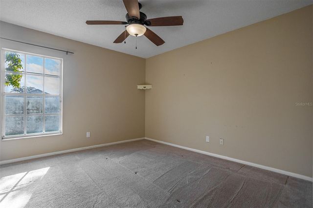 8639 LEIGHTON DRIVE, Tampa, FL 33614