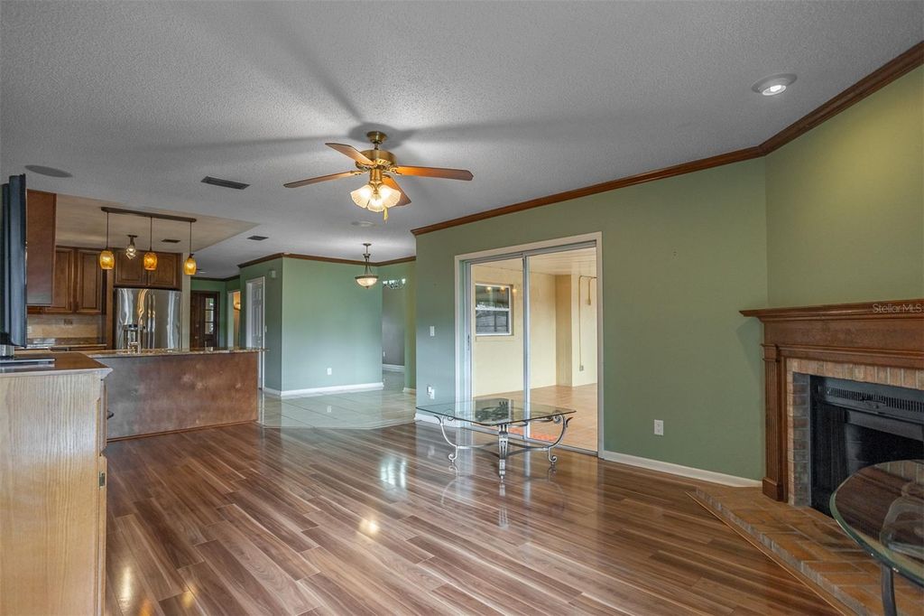 Image 16 of property listing at 8639 LEIGHTON DRIVE, Tampa, FL 33614