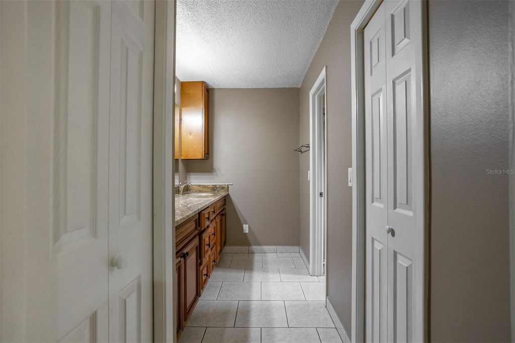 Image 22 of property listing at 8639 LEIGHTON DRIVE, Tampa, FL 33614