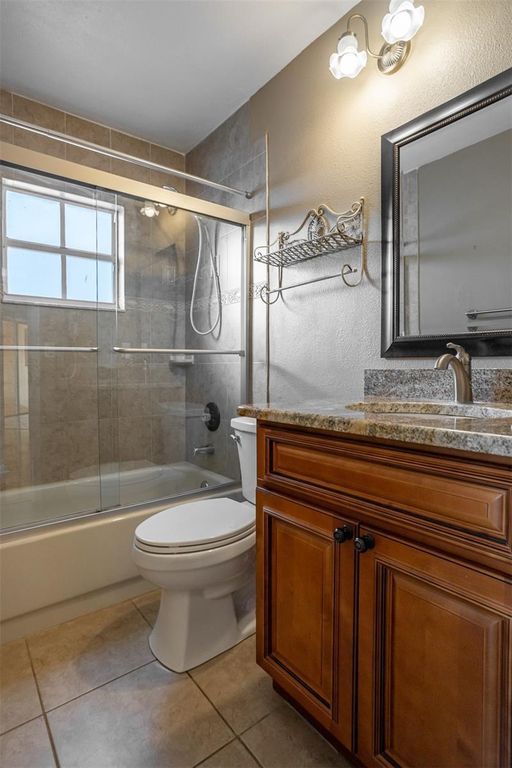 Image 26 of property listing at 8639 LEIGHTON DRIVE, Tampa, FL 33614