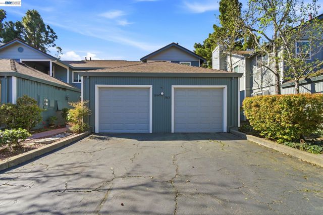 1863 Shirley Dr, Benicia, CA 94510