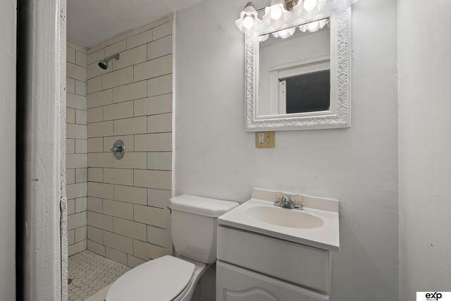 2738 Browne Street, Omaha, NE 68111