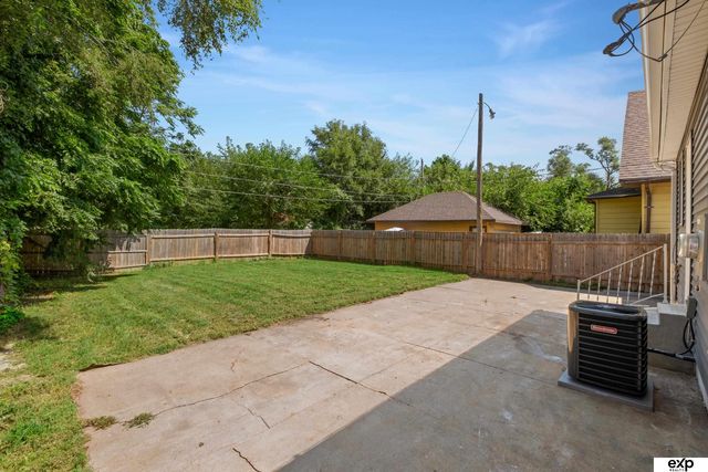 2738 Browne Street, Omaha, NE 68111