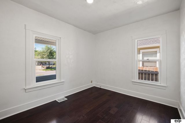 2738 Browne Street, Omaha, NE 68111