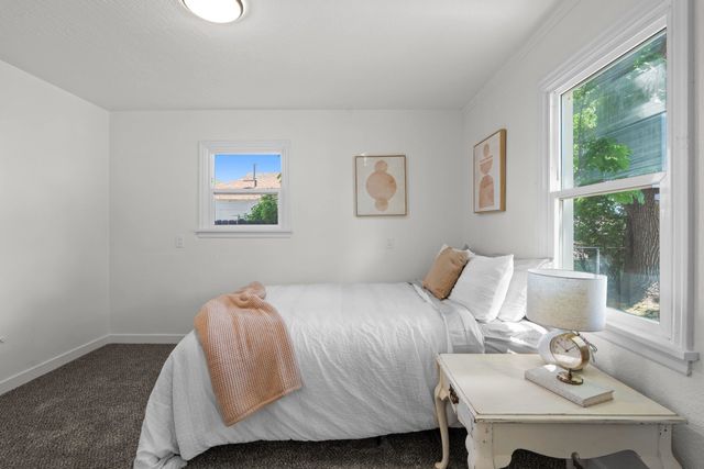 1027 E Princeton Ave, Spokane, WA 99207