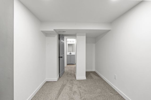 1027 E Princeton Ave, Spokane, WA 99207