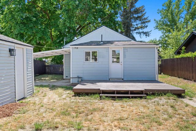 1027 E Princeton Ave, Spokane, WA 99207