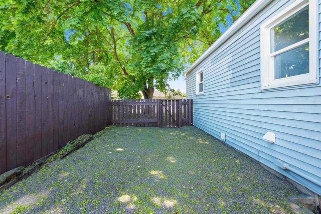 1027 E Princeton Ave, Spokane, WA 99207