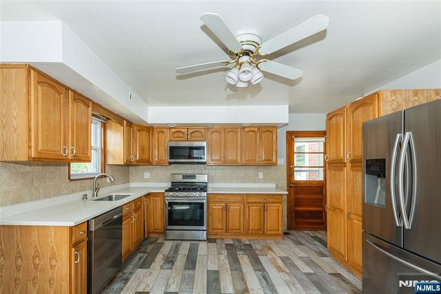 3 Vivian Court, Fair Lawn, NJ 07410