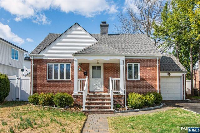 3 Vivian Court, Fair Lawn, NJ 07410