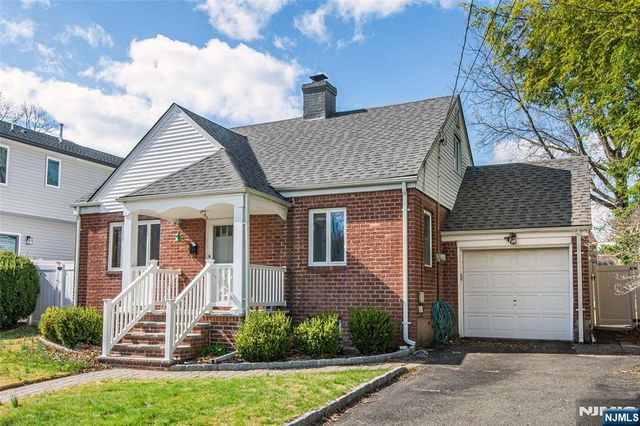 3 Vivian Court, Fair Lawn, NJ 07410