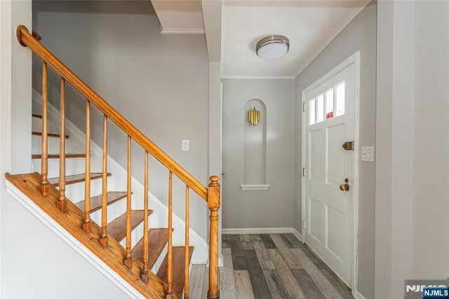 3 Vivian Court, Fair Lawn, NJ 07410