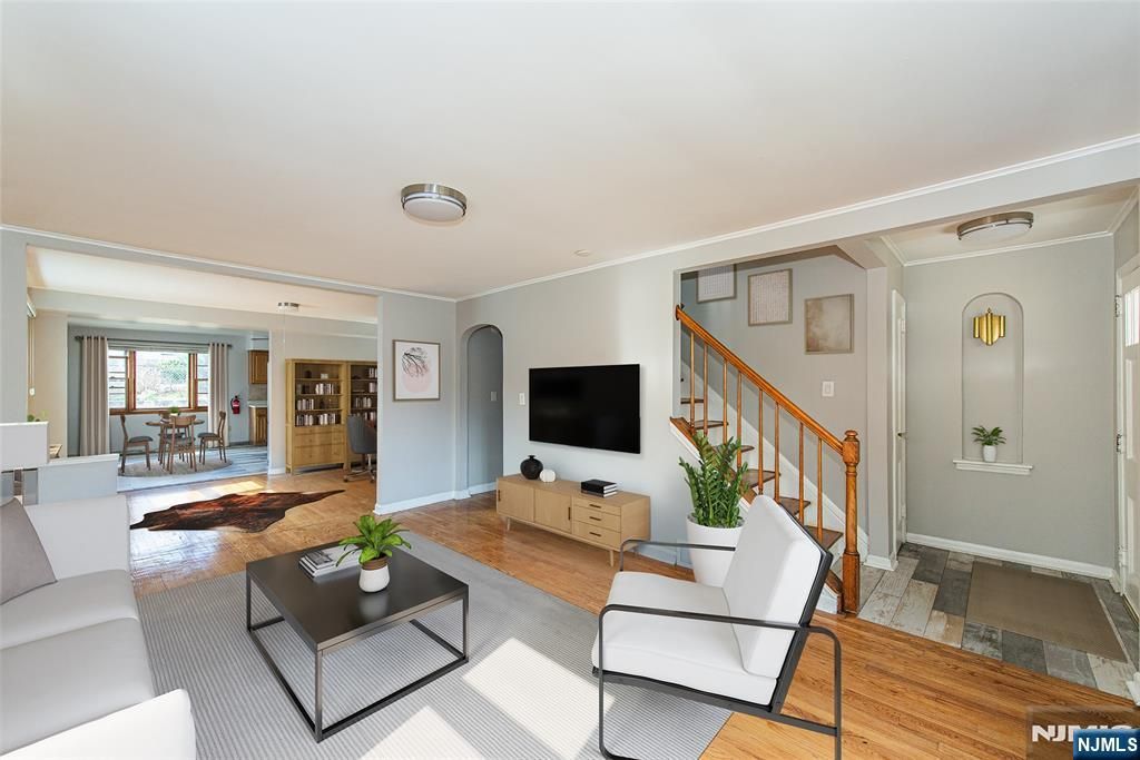 3 Vivian Court, Fair Lawn, NJ 07410