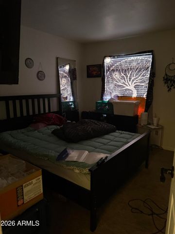 760 E EUGIE Avenue, Phoenix, AZ 85022