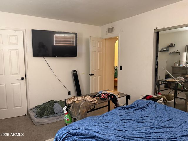 760 E EUGIE Avenue, Phoenix, AZ 85022