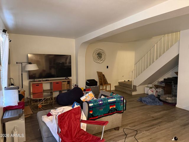 760 E EUGIE Avenue, Phoenix, AZ 85022