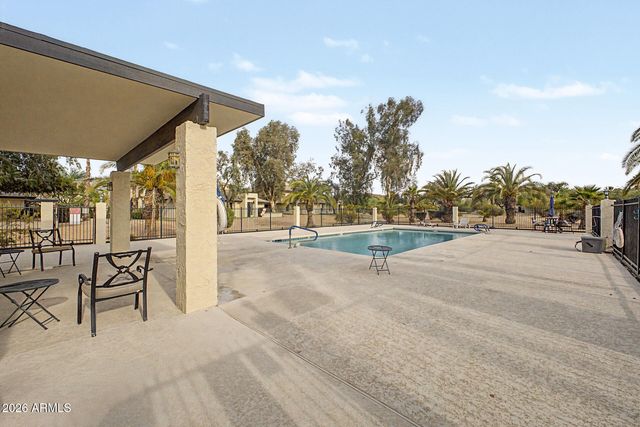 760 E EUGIE Avenue, Phoenix, AZ 85022