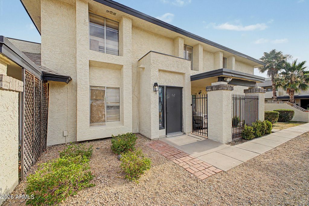 760 E EUGIE Avenue, Phoenix, AZ 85022 — photo 2