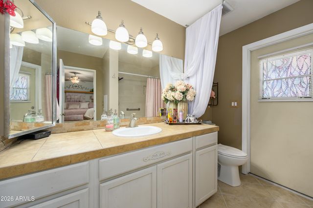5425 W ALICE Avenue, Glendale, AZ 85302
