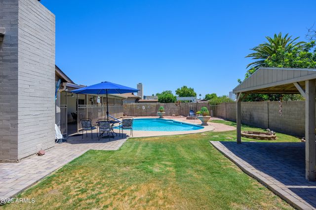 5425 W ALICE Avenue, Glendale, AZ 85302