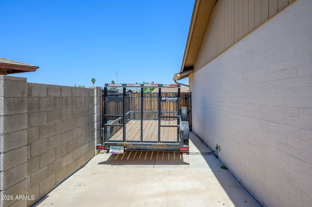 5425 W ALICE Avenue, Glendale, AZ 85302