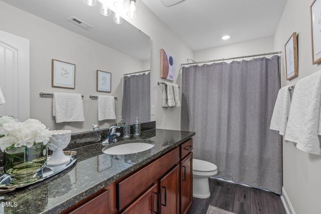 1724 Fairing View Way, Fuquay Varina, NC 27526