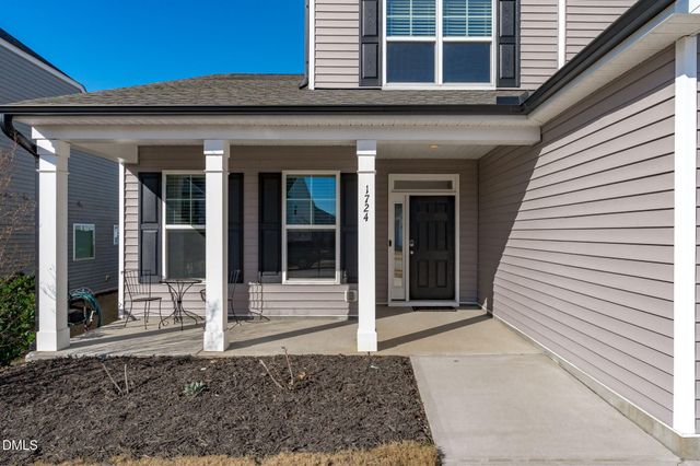 1724 Fairing View Way, Fuquay Varina, NC 27526