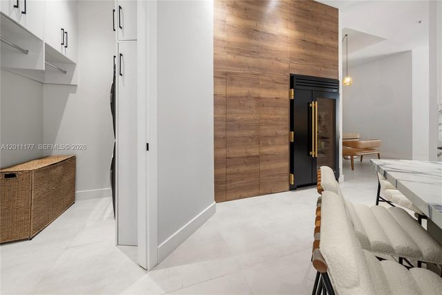 808 Brickell Key Drive 408, Miami, FL 33131